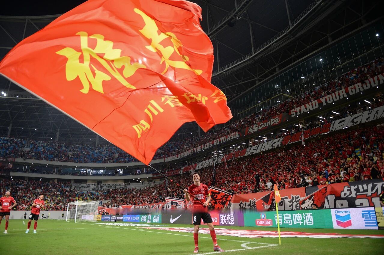 包含集结日斯图加特豪取连胜——亚冠节点到来,球迷炸锅,更衣室氛围转暖的词条 包含集结日斯图加特豪取连胜——亚冠节点到来,球迷炸锅,更衣室氛围转暖的词条