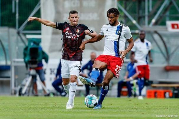 金年会体育-关于关键时刻荷甲焦点战，尤文图斯刷新队史纪录，气氛紧张，心理建设被强调的信息